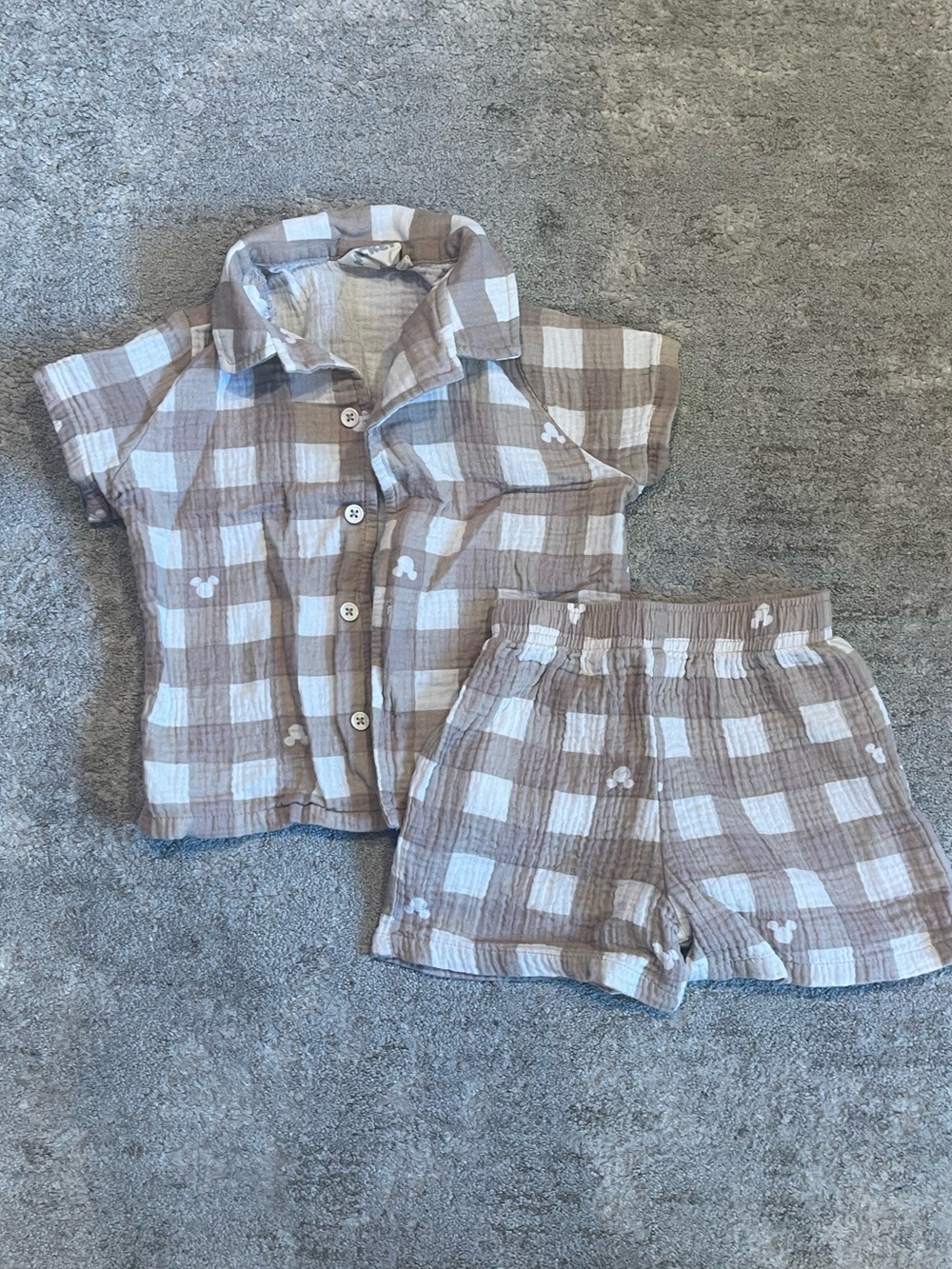 Two-Piece Checkered Mickey Shirt & Shorts Set - Beige & White